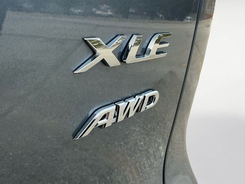 Certified 2025 Toyota Corolla Cross XLE image 23