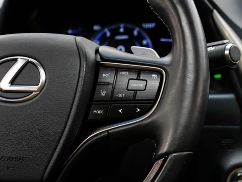 Used 2019 Lexus ES 350 w/ Premium Package image 16