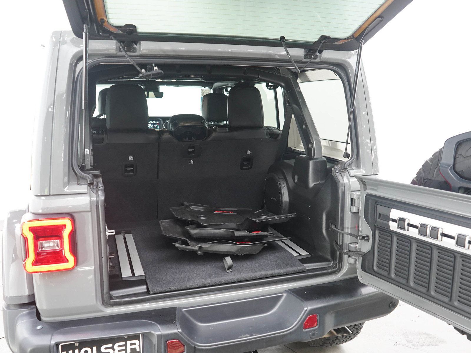 Used 2021 Jeep Wrangler Unlimited Rubicon AWD/4WD image 16