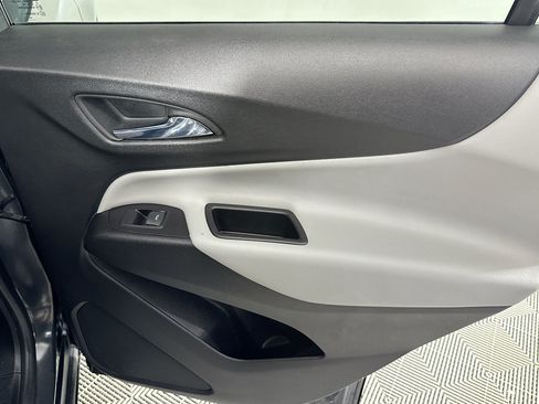 Used 2019 Chevrolet Equinox LT FWD image 26