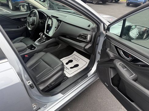 Used 2022 Subaru Legacy Limited image 10