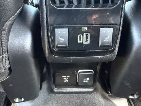 Used 2022 Jeep Compass High Altitude AWD/4WD image 26