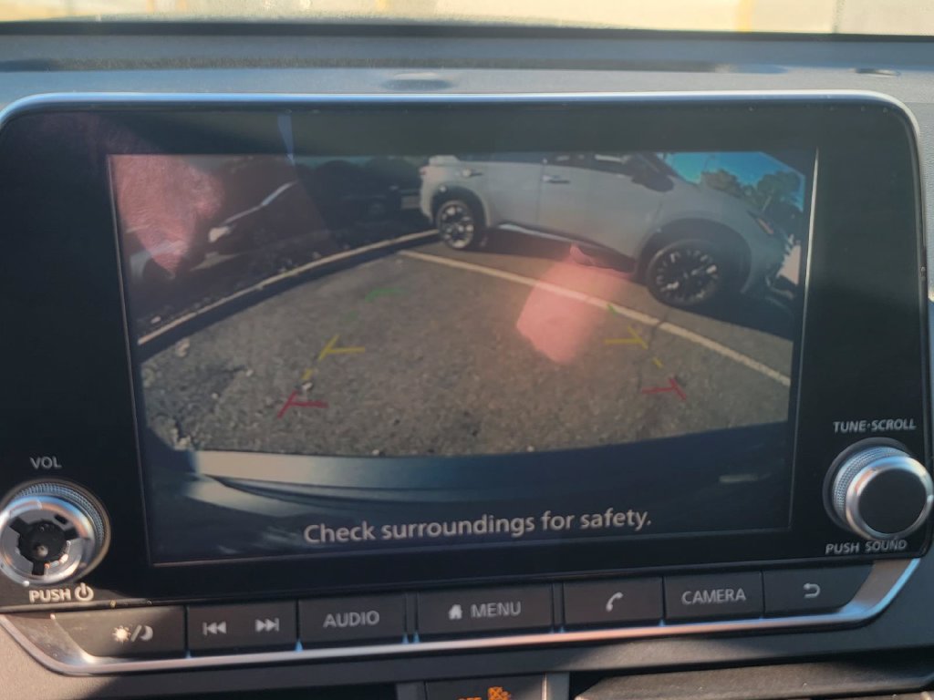 Used 2025 Nissan Altima 2.5 SV FWD image 38