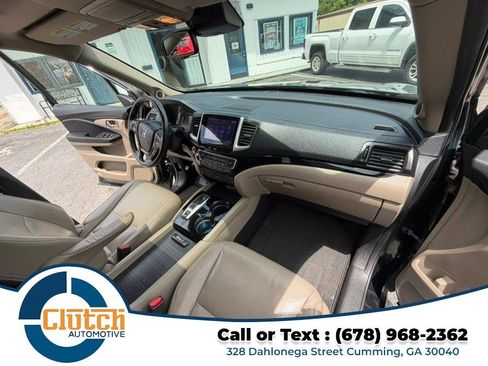 Used 2016 Honda Pilot Touring image 27