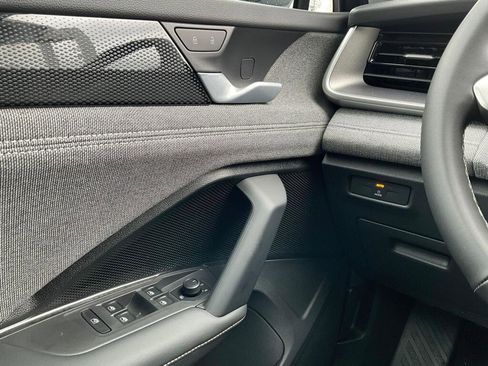 New 2026 Volkswagen Tiguan S image 23