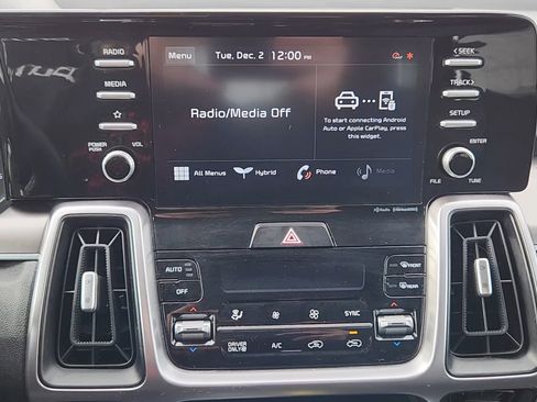 Used 2021 Kia Sorento S image 13