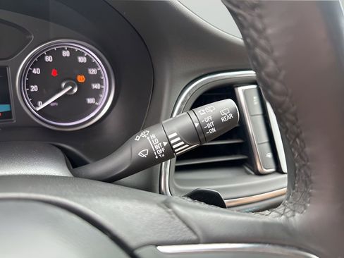 Used 2018 Buick Enclave Essence w/ Trailering Package image 31