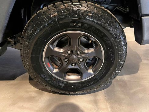 Used 2018 Jeep Wrangler Unlimited Sport S image 11