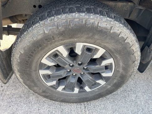 Used 2023 Nissan Frontier PRO-4X w/ Pro Convenience Package image 18