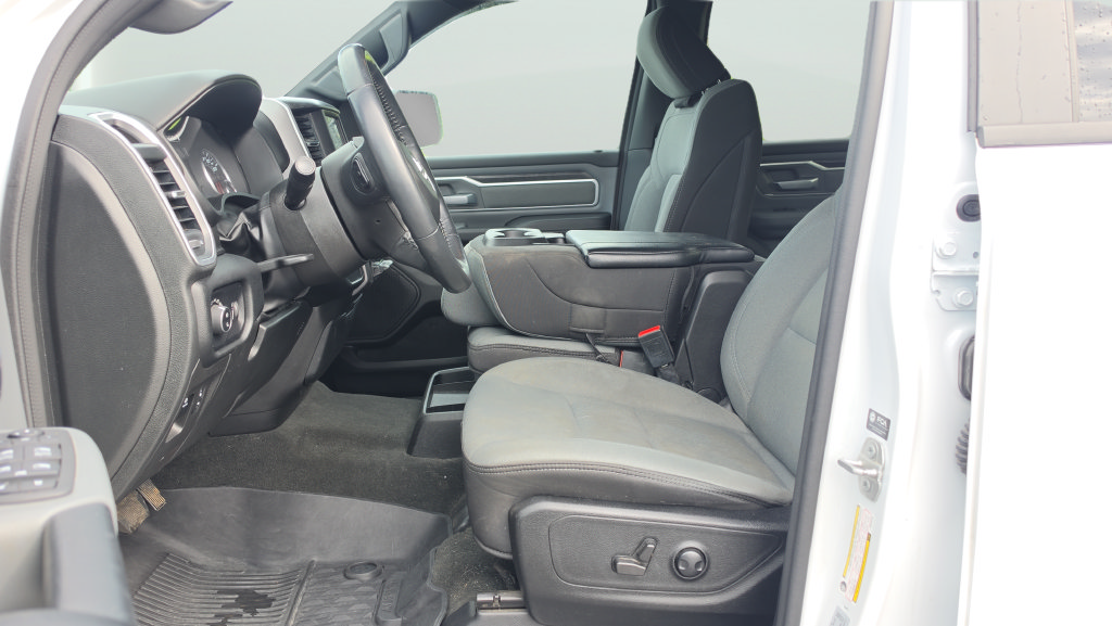 Used 2022 RAM 1500 Big Horn AWD/4WD image 15