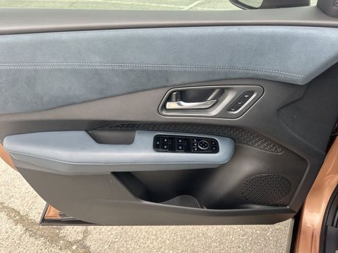 Used 2023 Nissan Ariya image 26