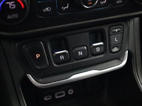 Used 2020 GMC Terrain SLT w/ Preferred Package image 20