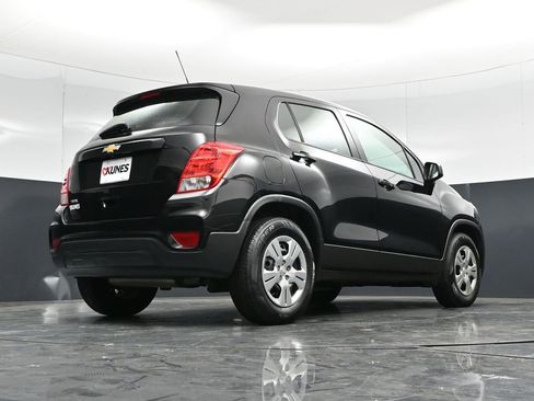 Used 2018 Chevrolet Trax LS FWD image 51