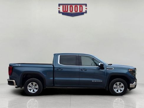 Used 2024 GMC Sierra 1500 SLE image 2