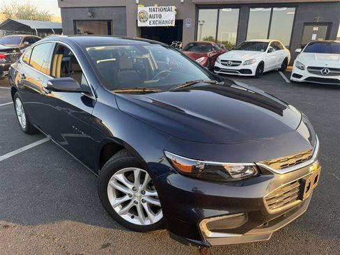 Used 2018 Chevrolet Malibu LT FWD image 4