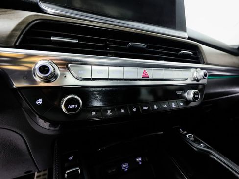 Used 2020 Kia Telluride SX w/ SX Prestige Package image 31