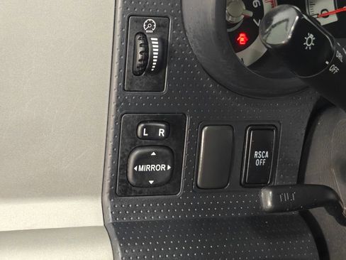 Used 2014 Toyota FJ Cruiser 4WD w/ Upgrade Package image 14