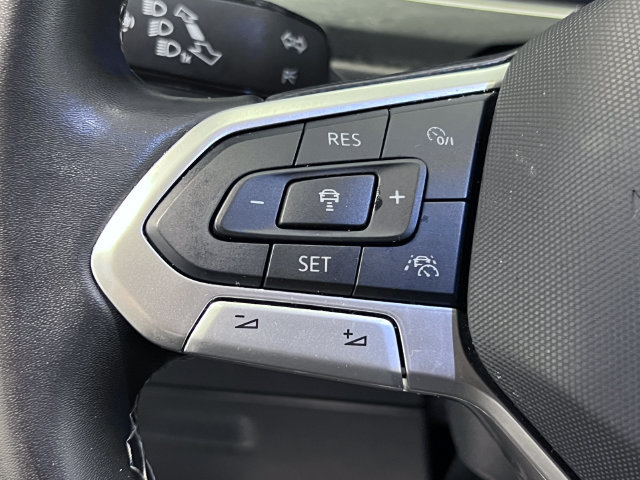 Used 2024 Volkswagen Tiguan SE FWD image 21