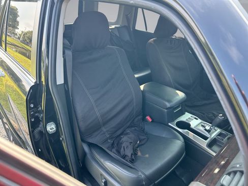 Used 2024 Toyota 4Runner Limited RWD image 34