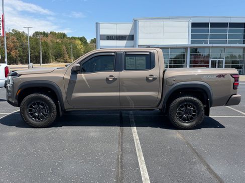 Used 2023 Nissan Frontier PRO-4X w/ Pro-4X Premium Package AWD/4WD image 4