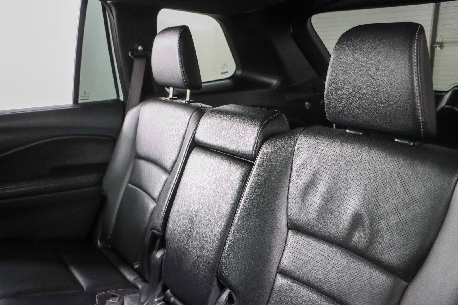 Used 2023 Honda Passport EX-L image 25