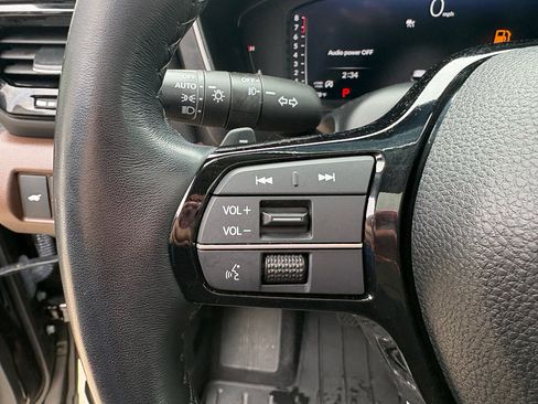 Certified 2025 Honda Pilot Elite image 14