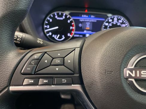 Used 2025 Nissan Sentra SV image 20