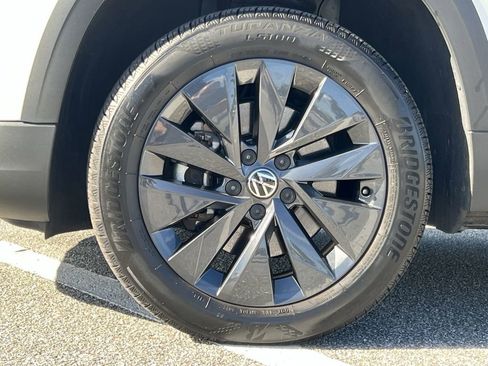 Used 2023 Volkswagen Taos S image 10