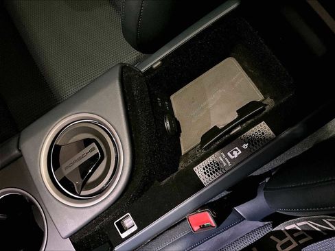 Used 2020 Porsche Taycan Turbo S image 29