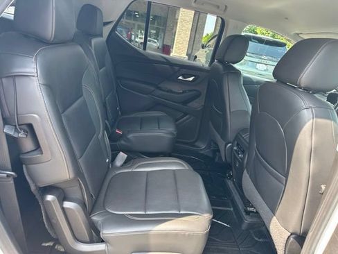 Used 2019 Chevrolet Traverse LT w/ LPO, Floor Liner Package FWD image 22