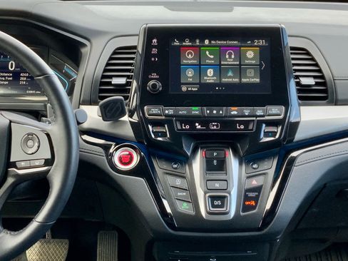 Used 2024 Honda Odyssey Touring image 43