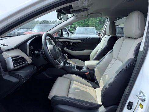 Used 2023 Subaru Outback Limited AWD/4WD image 19