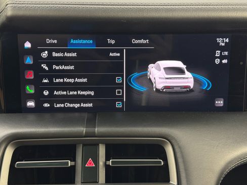 Used 2020 Porsche Taycan image 32