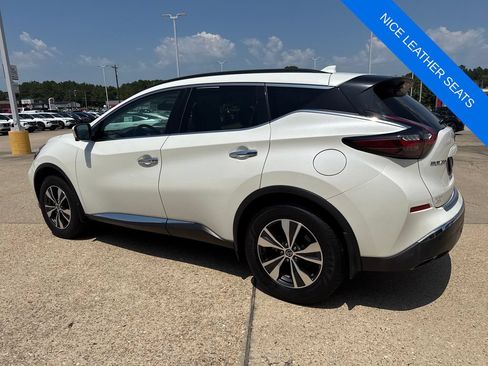 Used 2019 Nissan Murano SV w/ Premium Package FWD image 12