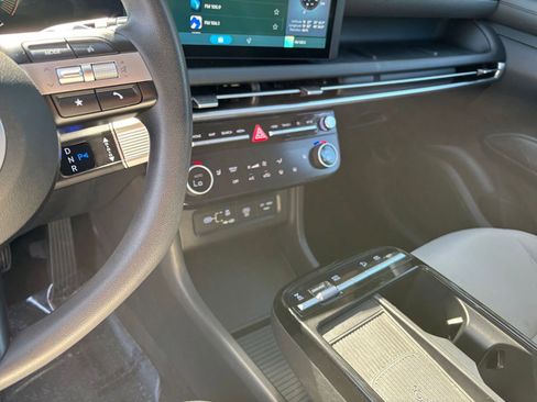 Used 2025 Hyundai Tucson Blue image 41