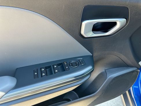 Used 2025 Kia K4 FWD image 13