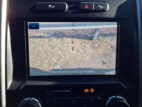 Used 2019 Ford F250 XLT w/ XLT Premium Package image 15