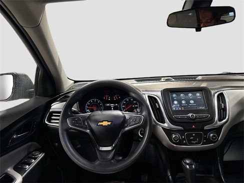 Used 2019 Chevrolet Equinox LS w/ LS Convenience Package image 22