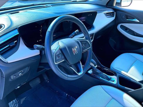 Used 2025 Buick Encore GX Avenir w/ Avenir Technology Package image 18