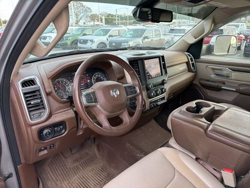 Used 2019 RAM 1500 Laramie w/ Trailer Tow Group image 9