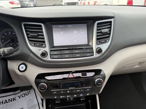 Used 2018 Hyundai Tucson Value FWD image 24