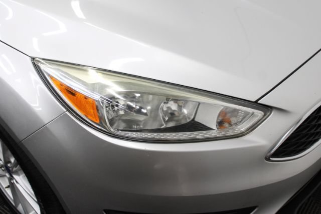 Used 2015 Ford Focus SE FWD image 24