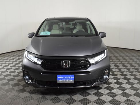 New 2026 Honda Odyssey Touring image 3