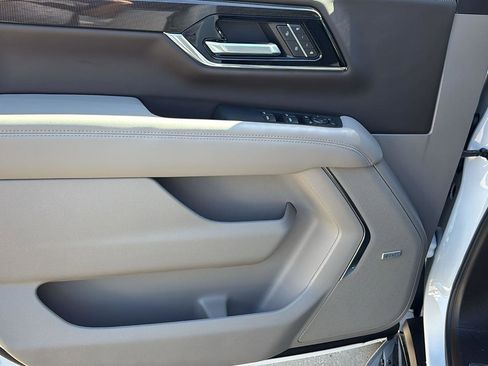 New 2026 GMC Yukon Elevation image 14