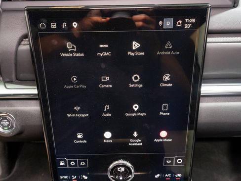 Used 2026 GMC Terrain Elevation w/ Elevation Premium Package FWD image 17