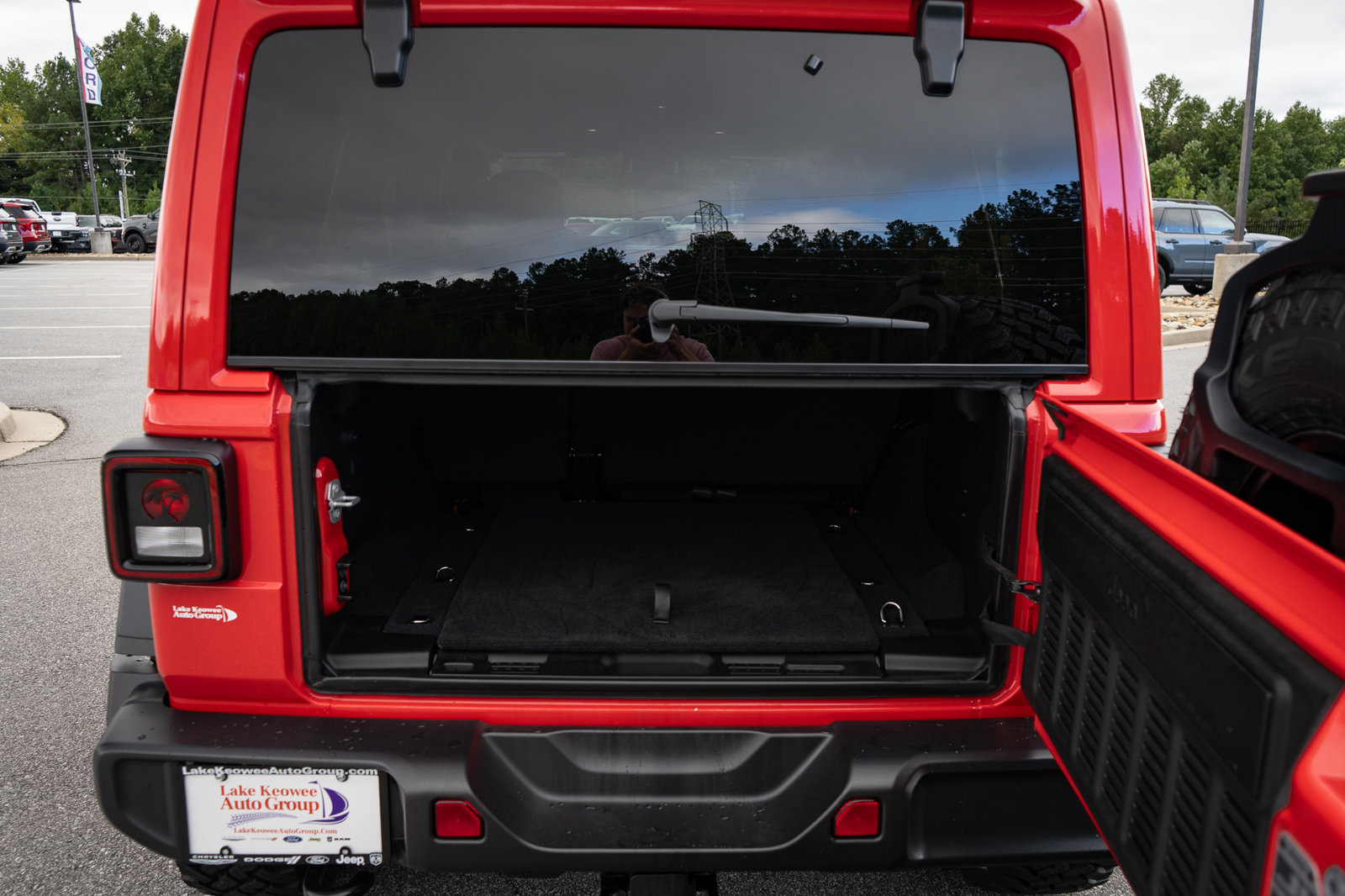 Used 2026 Jeep Wrangler Unlimited Sport AWD/4WD image 9