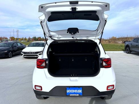 New 2026 Hyundai Venue SEL image 9