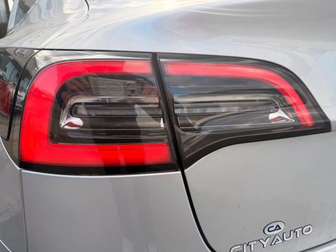 Used 2018 Tesla Model 3 Long Range image 27