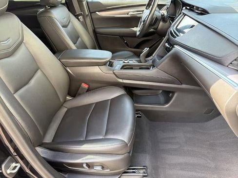 Used 2023 Cadillac XT5 Luxury FWD image 13