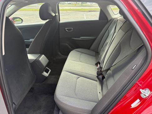 Used 2025 Kia K4 FWD image 25